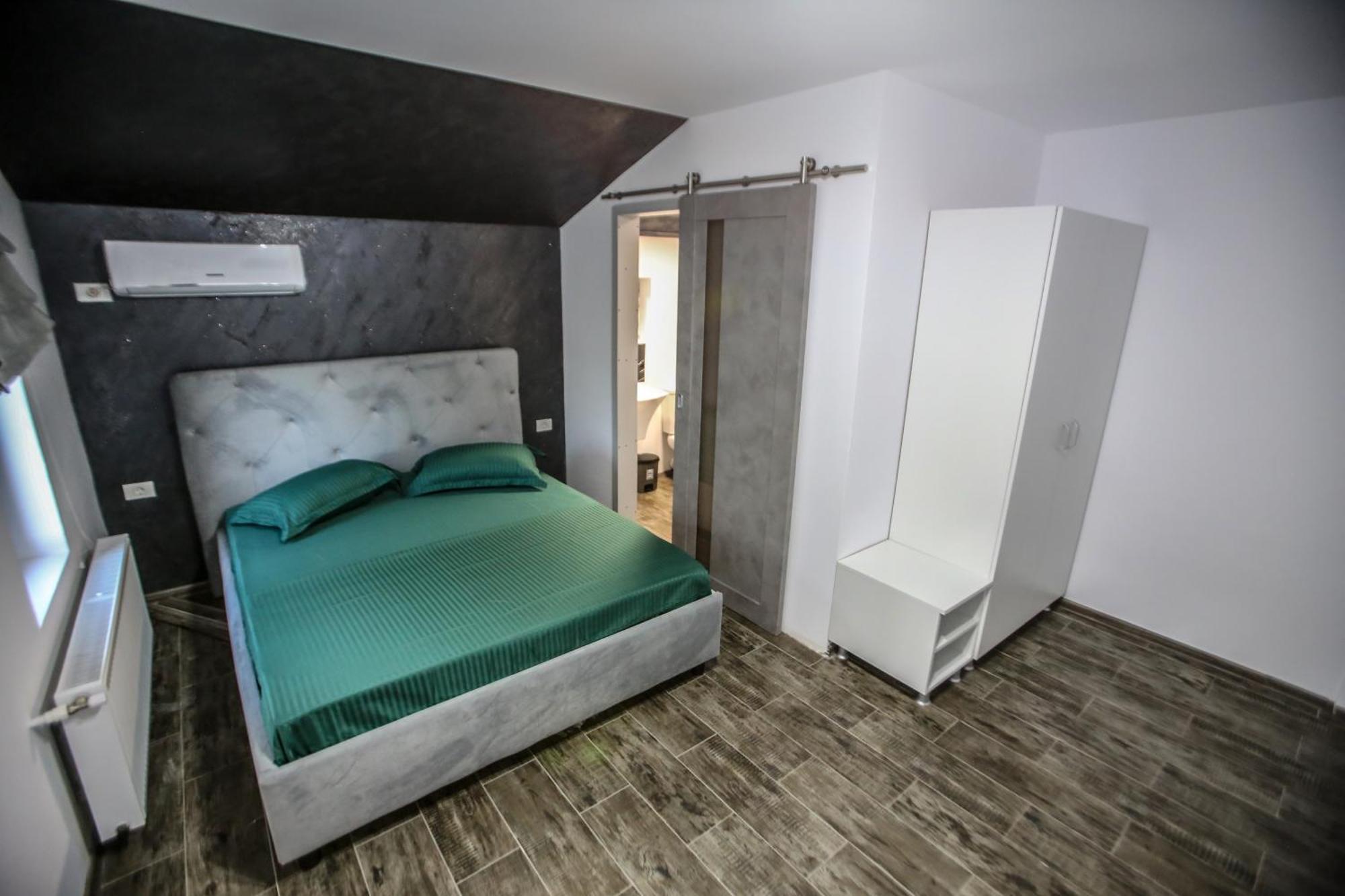 Hotel Casa Kevin à Năvodari Extérieur photo