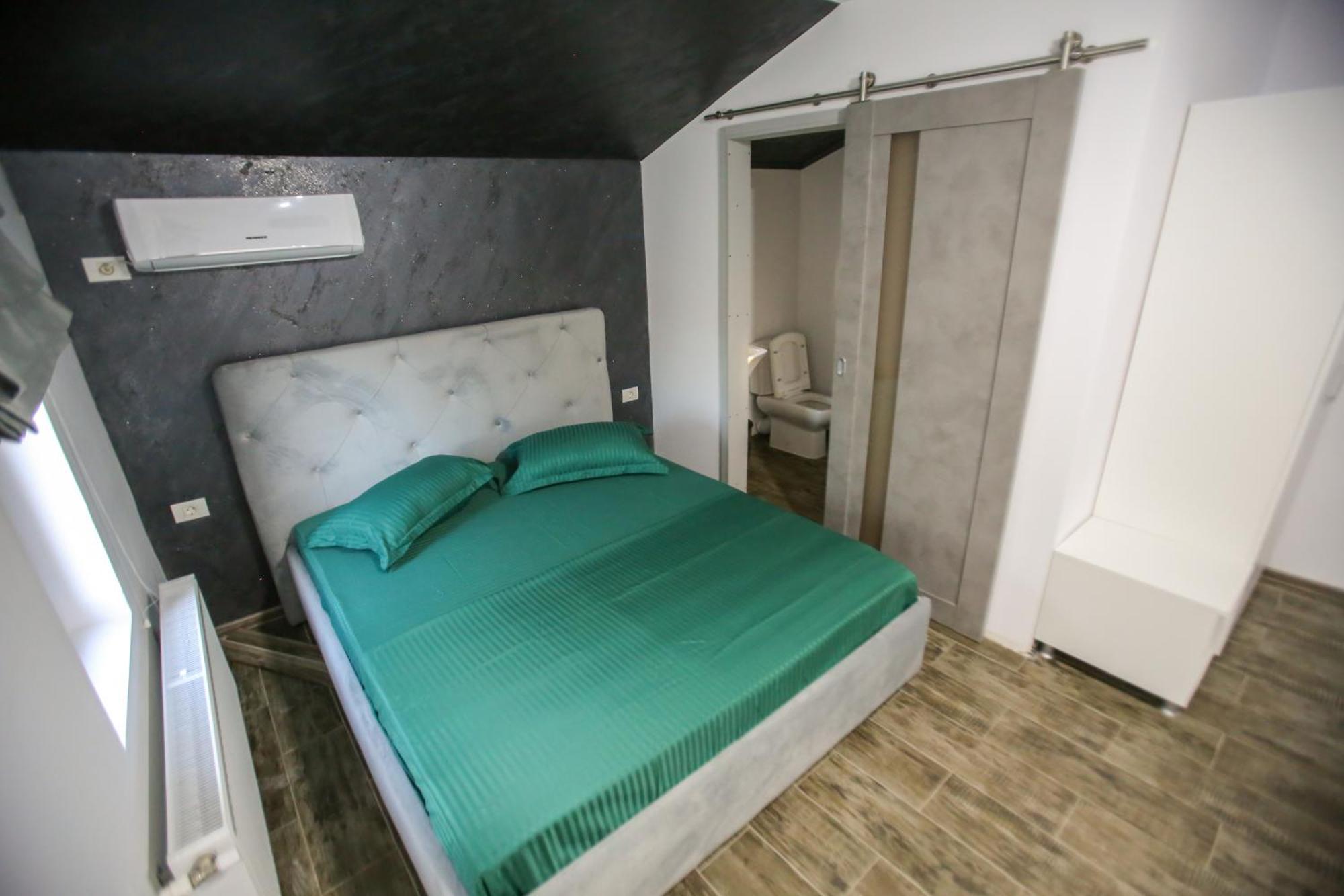 Hotel Casa Kevin à Năvodari Extérieur photo